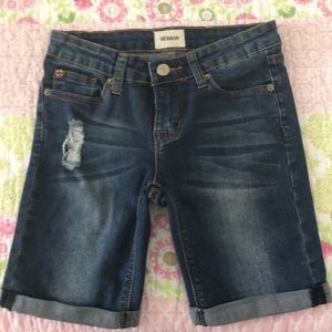 Like new girls size 8 Hudson Bermuda’s